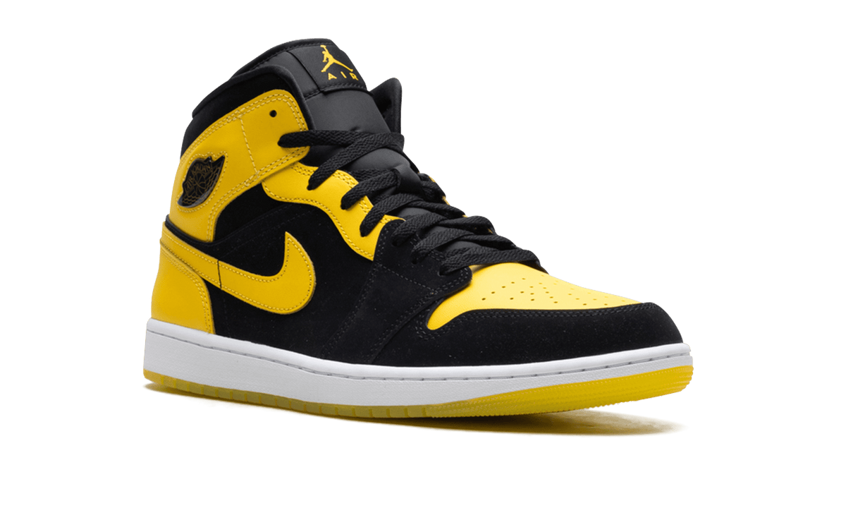 Jordan MENS Air Jordan 1 Mid "New Love" HJ6654 071 from Stadium Goods