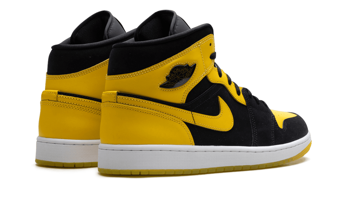 Jordan MENS Air Jordan 1 Mid "New Love" HJ6654 071 from Stadium Goods