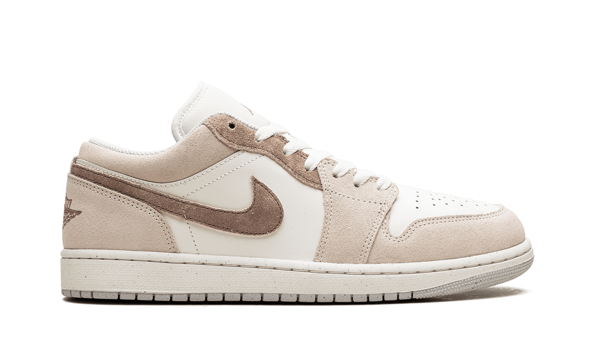 Jordan MENS Air Jordan 1 Low "Light Brown" HF1567 200 from Stadium Goods
