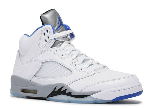 Air Jordan; Casual Dress Shoes Retro Stealth, White/Hyper, 9.5
