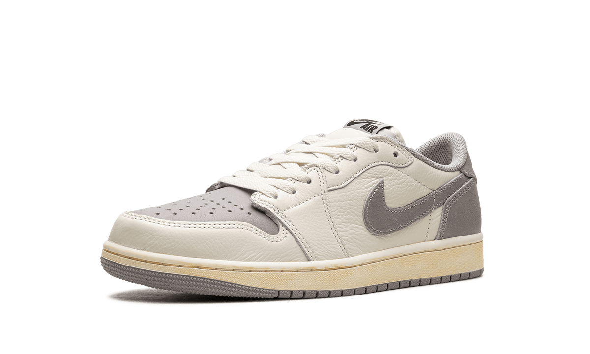 Jordan MENS Air Jordan 1 Low EX "Atmosphere Grey" CZ0790 101 from Stadium Goods